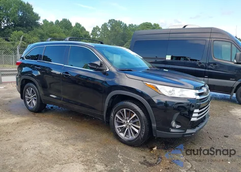 2017 Toyota Highlander Xle из США, поврежденный, VIN 5TDJZRFHXHS444815